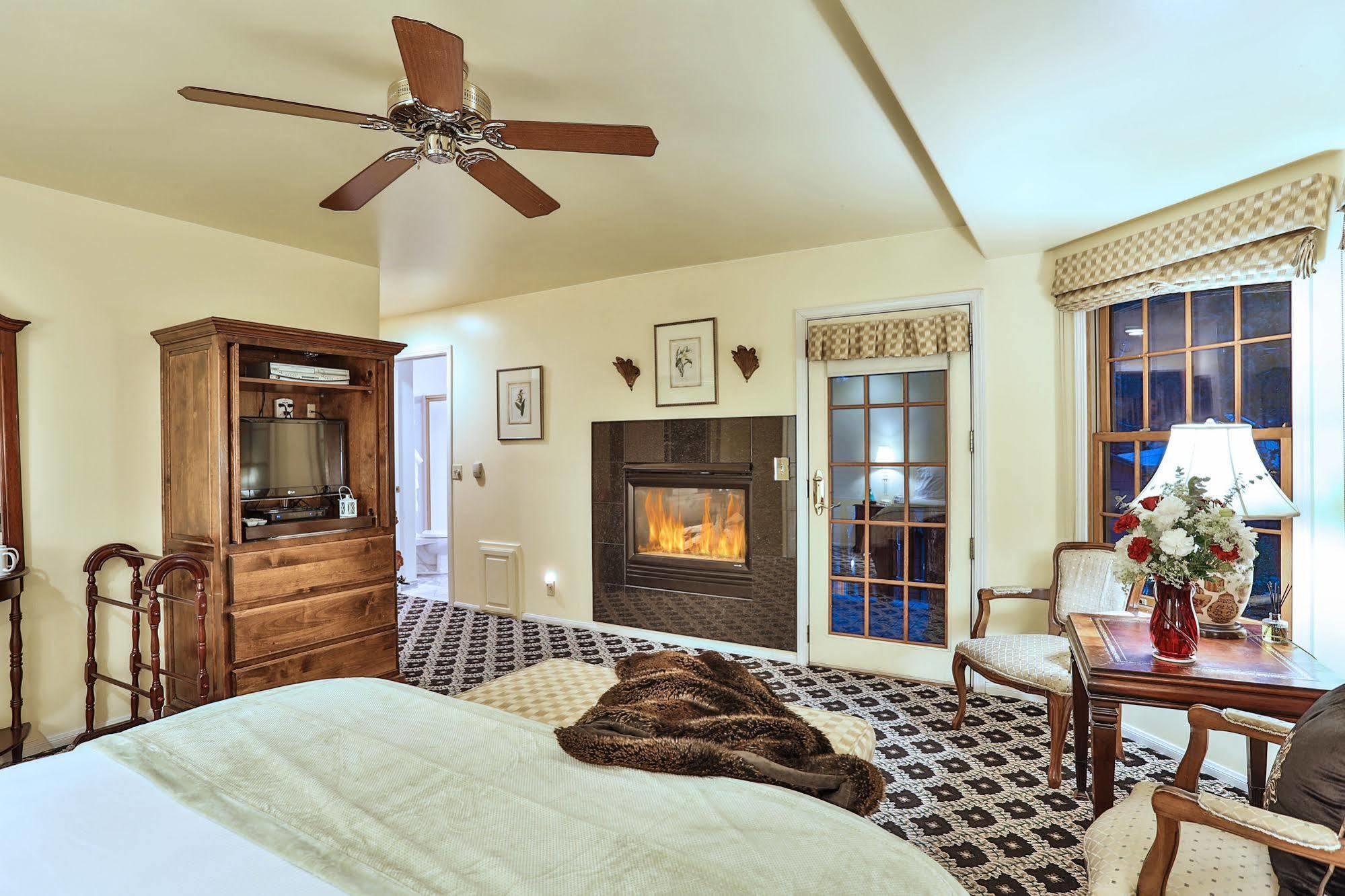 Alpenhorn Bed And Breakfast Big Bear Lake Εξωτερικό φωτογραφία