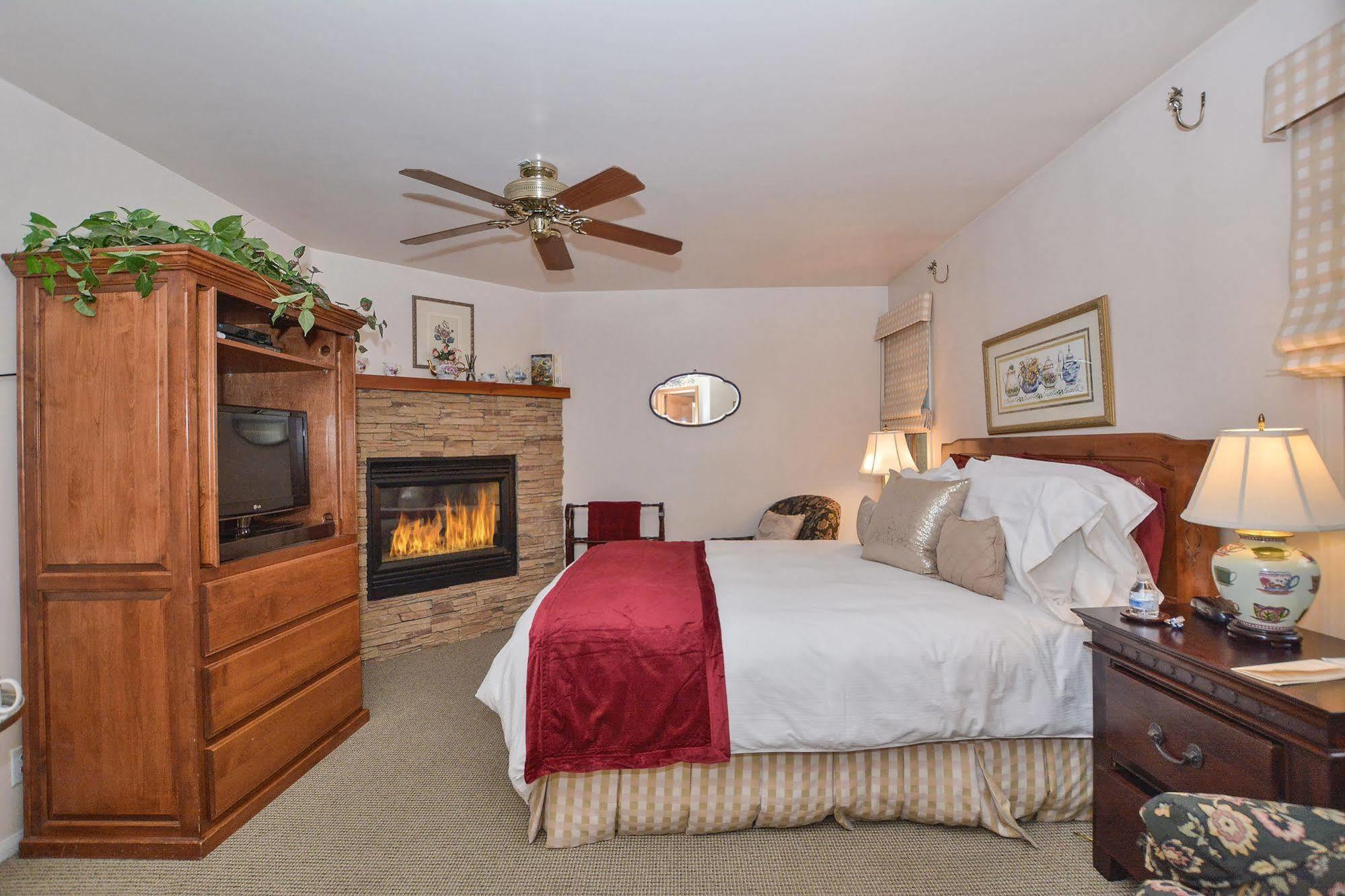 Alpenhorn Bed And Breakfast Big Bear Lake Εξωτερικό φωτογραφία